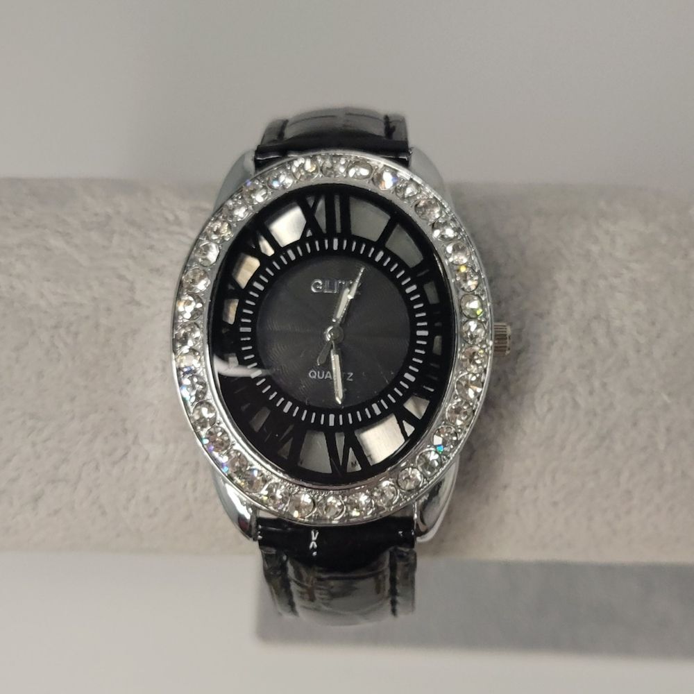 ▪︎New! Glitz Women's Watch